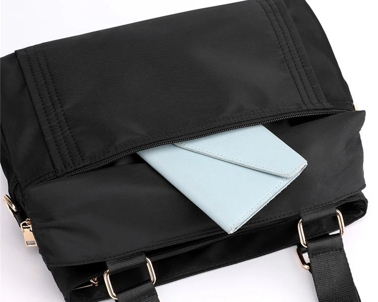 Bolsa Feminina De ombro Versátil em Nylon