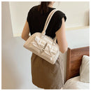 Bolsa Feminina de Ombro em Couro Fashion com Laço