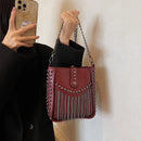 Bolsa Feminina de Ombro em Couro Com franjas e Spikes