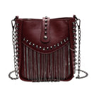 Bolsa Feminina de Ombro em Couro Com franjas e Spikes