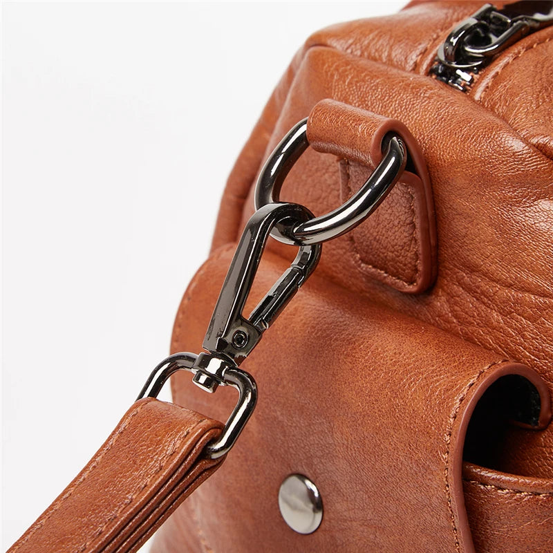 Bolsa Feminina de Ombro em Couro Casual